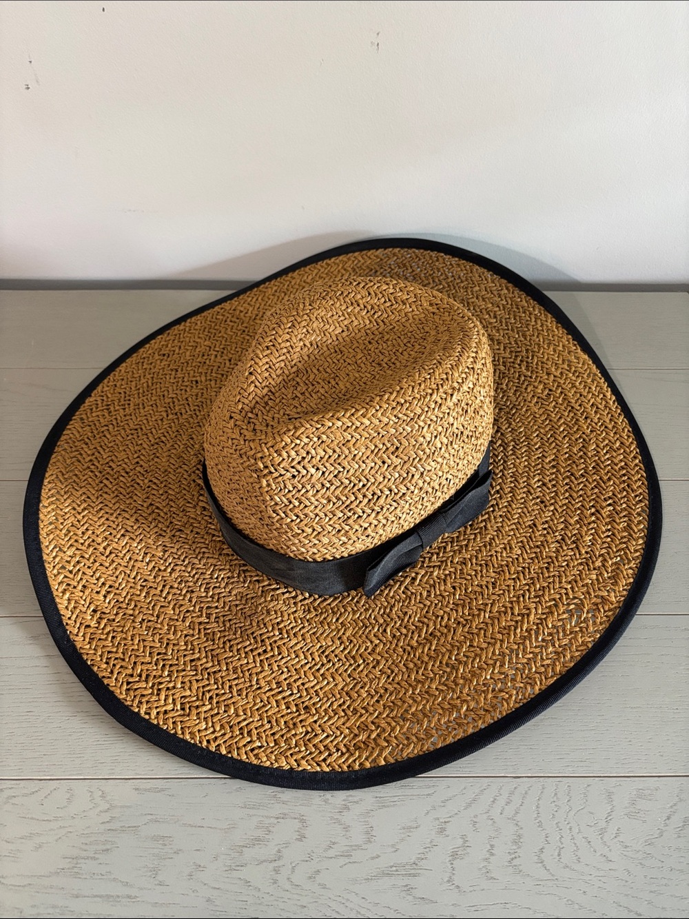 btb Los Angeles Classic Wide-Brim Straw Hat with Black Trim and Ribbon
